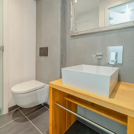 Modaloft Duplex By Rentez Apartment *