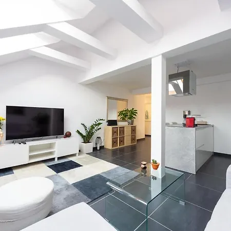 Modaloft Duplex By Rentez Апартаменты