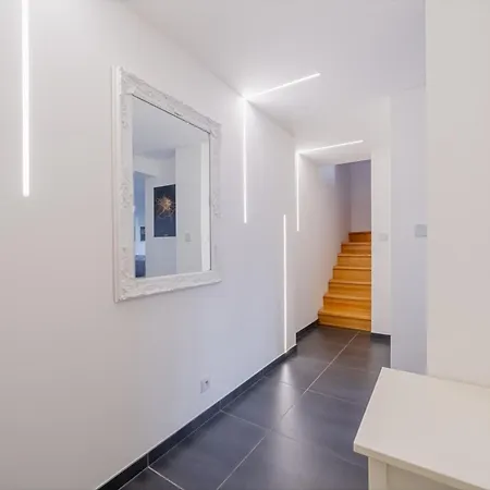 公寓 Modaloft Duplex By Rentez 布拉格